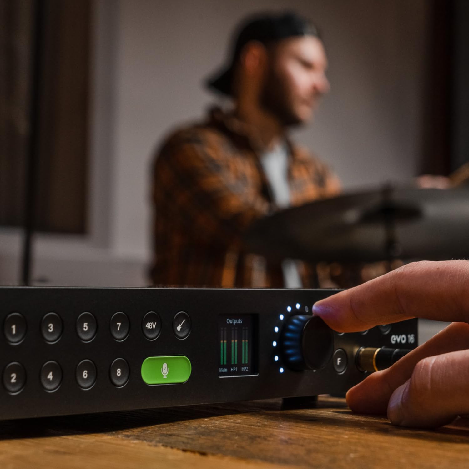 audient-evo-16-usb-audio-interface-16-kanal-smartgain-usb-c-24-bit-96-khz image 7